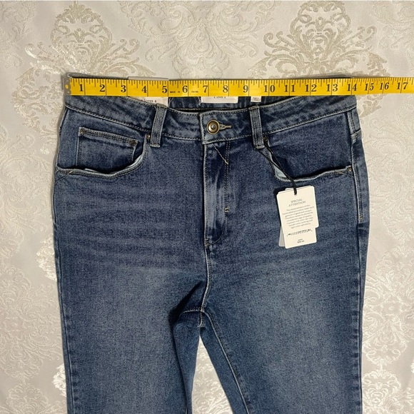 A loves A Straight Leg High Rise Jean NWT Medium Wash Size 29 - Picture 7 of 10